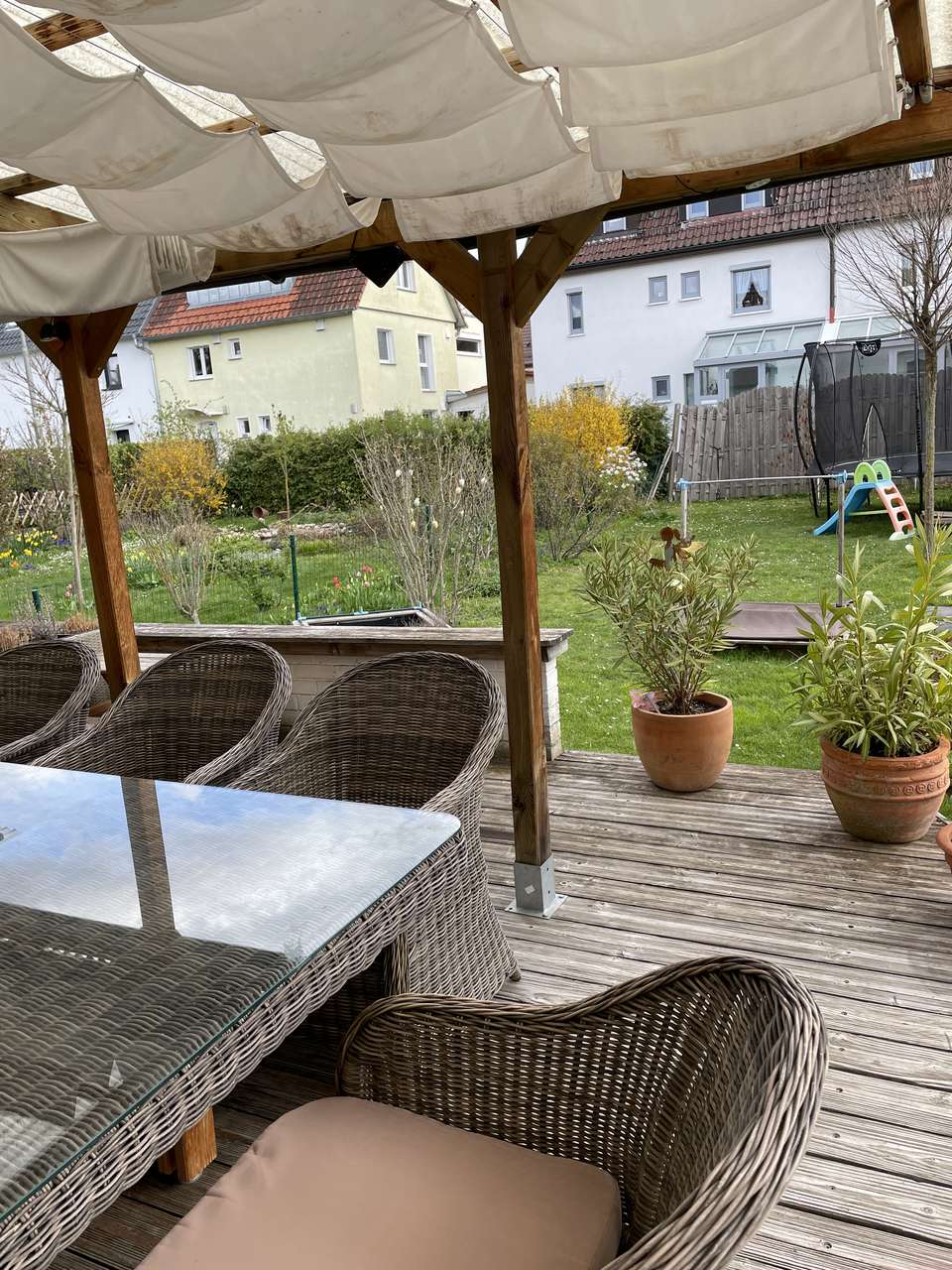 überdachte Terrasse